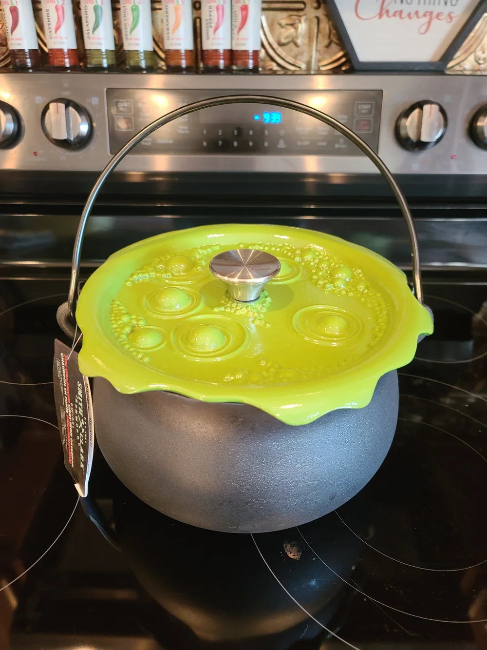 Smith and clark viral 6 quart cauldron with bubbling lid